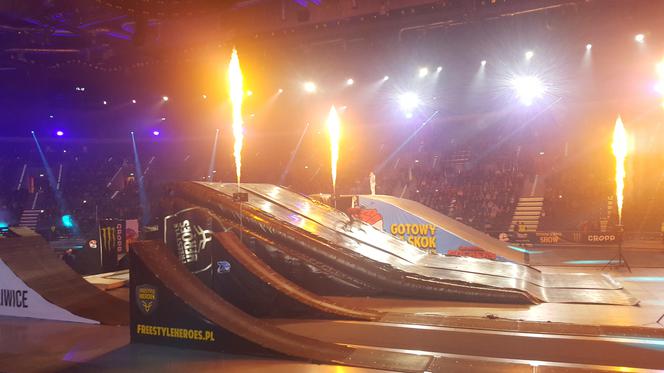 Ekstremalne moto show w Gliwicach! W Arenie odbyło się Freestyle Heroes