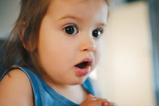 7 oznak, że dziecko rozpaczliwie potrzebuje twojej uwagi. Odczytaj je prawidłowo