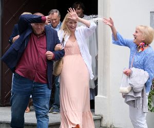 M jak miłość, odcinek 1773: Jagoda zaciągnie Tadeusza przed ołtarz! Po ślubie kościelnym już mu nie ucieknie - ZDJĘCIA