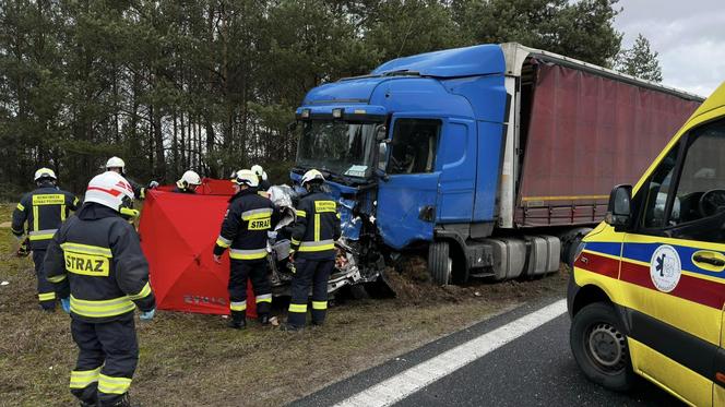 Tragiczny wypadek w miejscowości Przyłubie pod Bydgoszczą. Zdjęcia z miejsca zdarzenia