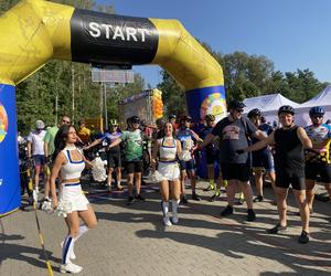 Kilometry Pomocy Michelin 2024. Sportowe emocje na plaży miejskiej w Olsztynie. Zobacz zdjęcia!