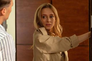 M jak miłość odc. 1690. Olek (Maurycy Popiel), niania Paulina (Elżbieta Trzaskoś)