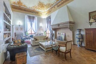 Włoski dom Leonarda da Vinci na sprzedaż. Kosztuje mniej niż apartament w Krakowie