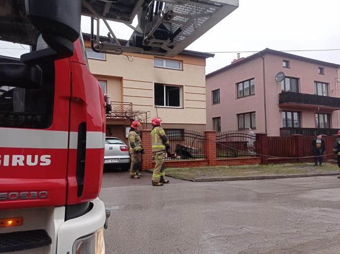 Urządzenie elektryczne przyczyną pożaru przy Łysogórskiej w Starachowicach