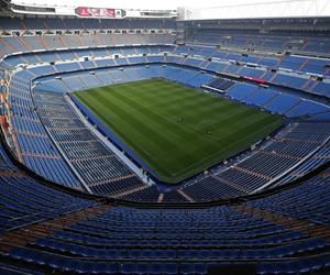 Niszczycielski żywioł pustoszył stolicę Hiszpanii. Ucierpiał stadion Realu Madryt 