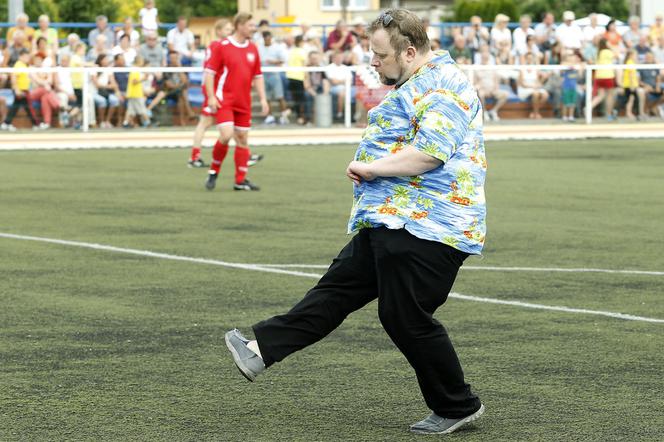 ŻENIĘ SIĘ, WIĘC MUSZĘ SCHUDNĄĆ.
