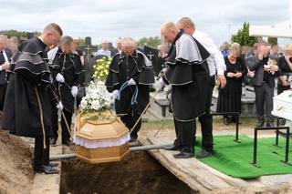 Pogrzeb zamordowanej Moniki i jej syna Oskarka