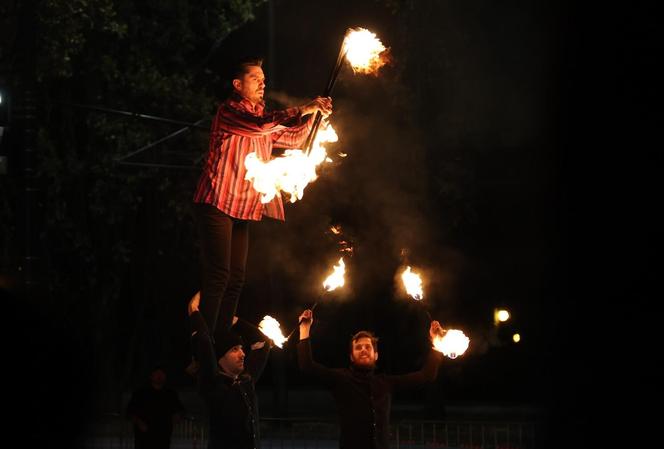 Fire show na pl. Teatralnym przy CSK w Lublinie. Było gorąco! 