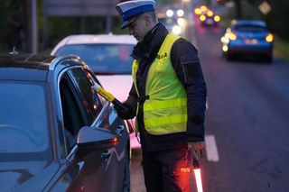 Świadkowie zatrzymali pijanego kierowcę wiozącego dziecko