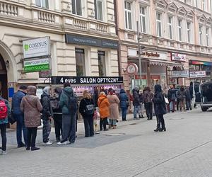 Kolejki pod cukierniami w Poznaniu. Tłusty czwartek 2024