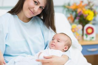 Poród lotosowy: na czym polega poród lotosowy i czy jest bezpieczny dla dziecka?