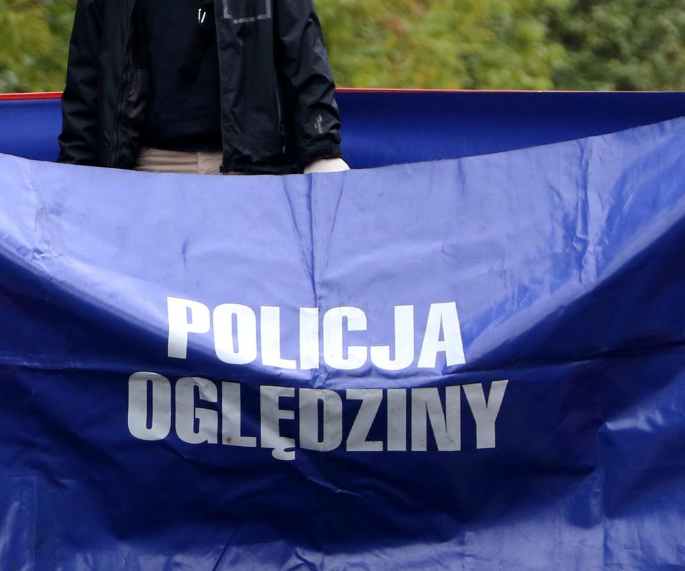 Piaseczno. Znaleziono zwłoki 55-letniego mężczyzny. Obok jego ciała leżała piła ręczna