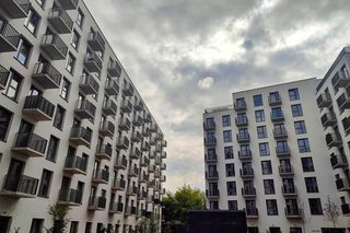 Zapowiadali akademik, będą lokale na krótki wynajem. Gigantyczny kompleks na krakowskim Zabłociu oferuje blisko 900 mieszkań