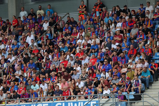 Kibice na meczu Piast Gliwice - Górnik Zabrze