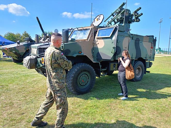 Piknik Wojskowy 18. Dywizji został zorganizowany na terenie zielonym przy aquaparku i stadionie miejskim w Siedlcach