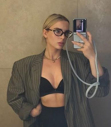Karolina Brzuszczyńska, Way of Blonde