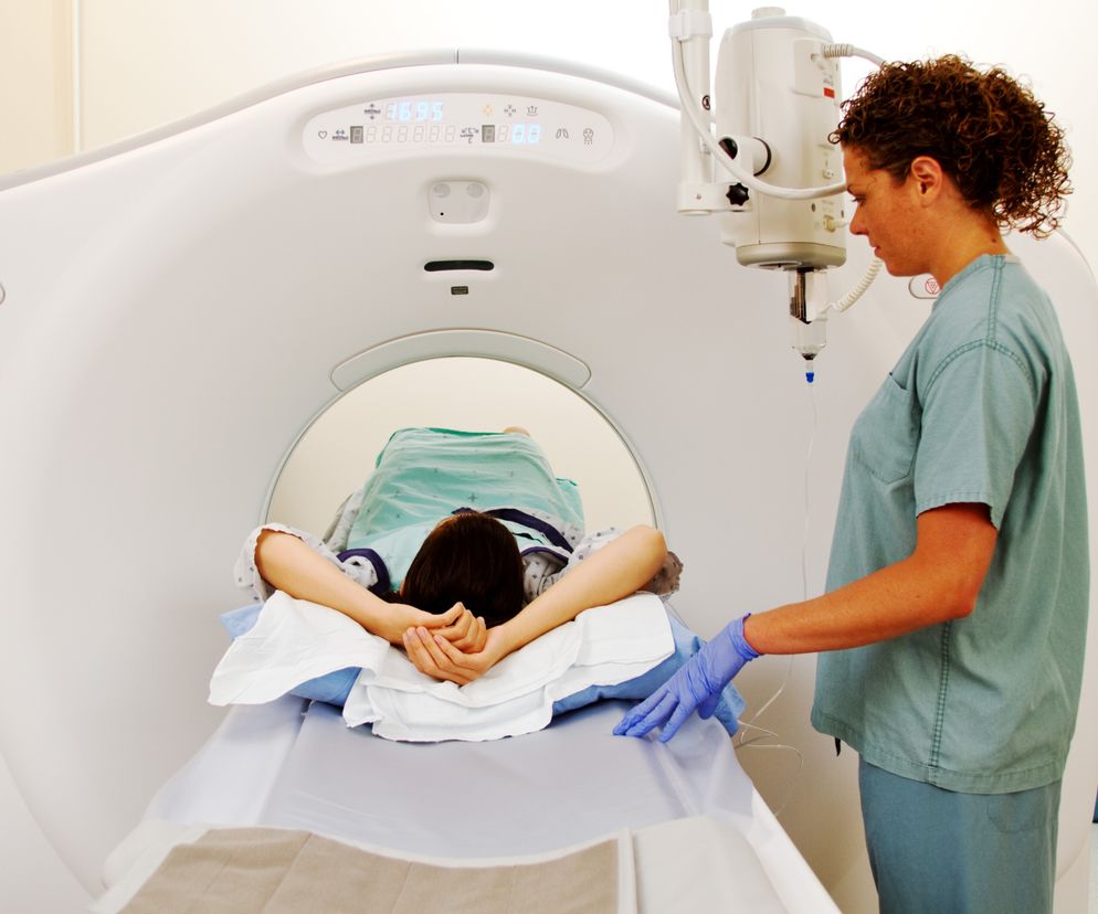 Tomografia Emisyjna PET-CT - jak wygląda badanie? Wskazania do PET-C