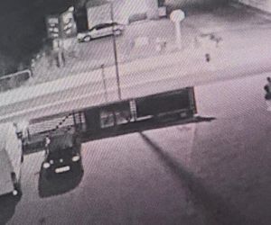 Zawiercie. 15-latka potrącona na środku jezdni. Jest nagranie z wypadku [ZDJĘCIA].