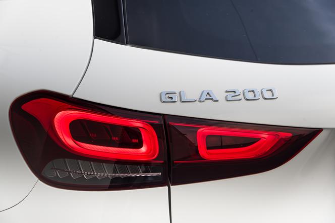 Mercedes-Benz GLA 200 AMG Line