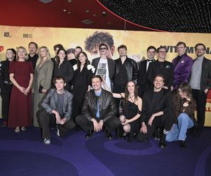 Premiera LARP. Miłość, trolle i inne questy: Pawł Deląg z partnerką