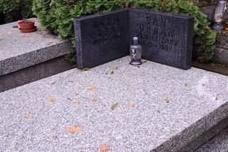 Tu zostanie pochowany Jerzy Urban? Tak wygląda grób jego rodziców