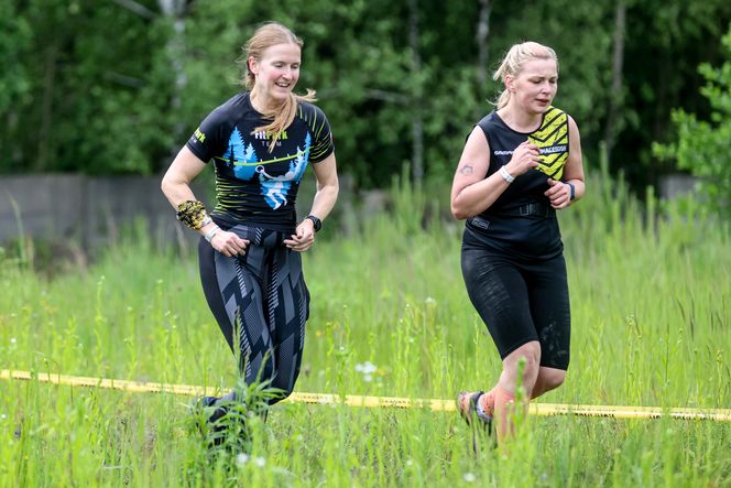 Runmageddon w Katowicach 2025. Błoto, pot i triumf na Hałdzie Kostuchna