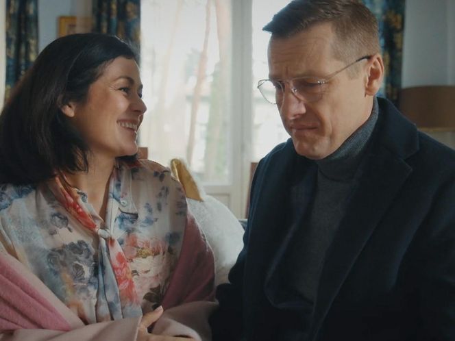 M jak miłość, odcinek 1868: Piotrek (Marcin Mroczek), Kinga (Katarzyna Cichopek) 