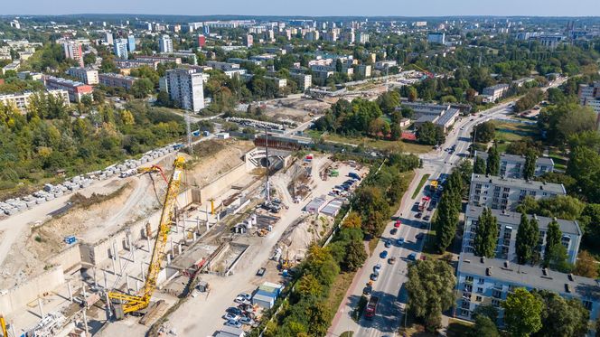 To miejsce, gdzie tunel drąży tarcza Faustyna. 