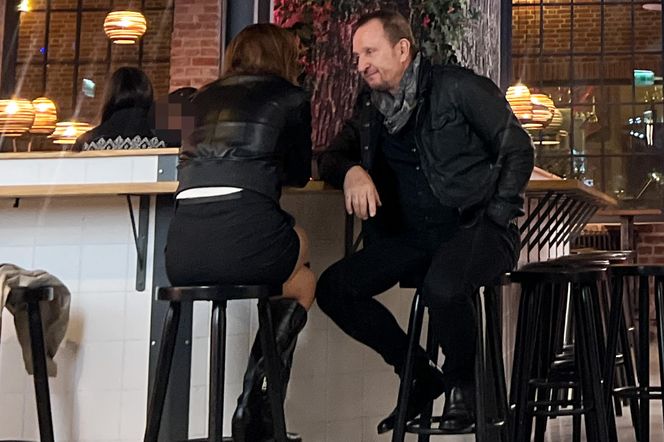 Niezła bibka Afryka Express. Obejrzeli razem odcinek, a potem poszli w tango. Iwan wyszedł ostatni