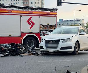 Wypadek na Mokotowie. Kierowca skutera trafił do szpitala 