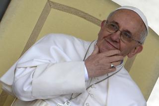 Papież Franciszek TNIE KOSZTY: Obciął premie kardynałom