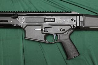 Fabryka broni żąda milona