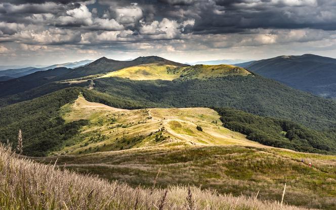 BIESZCZADY: „Chatka Puchatka”. Kiedy będzie gotowe schronisko na Połoninie Wetlińskiej?