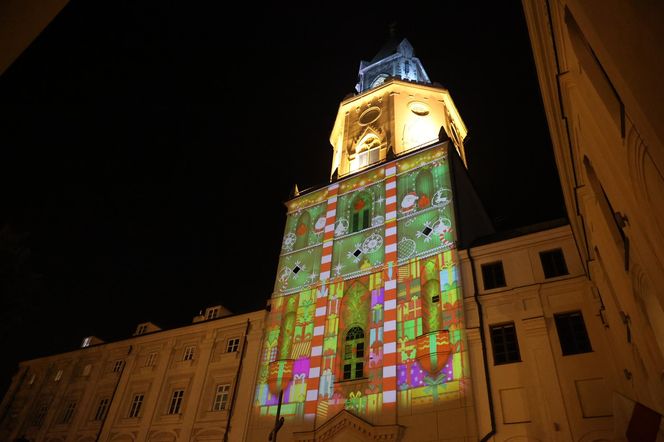 Iluminacja świąteczna na Wieży Trynitarskiej w Lublinie 2024