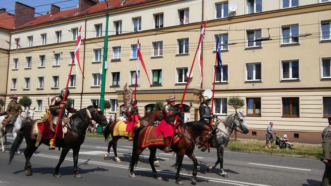 Święto Wojska Polskiego w Tychach: Nie zabrakło tradycyjnej parady wojskowej [ZDJĘCIA]