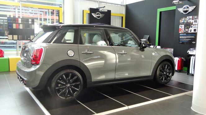 Nowy MINI Cooper 5 drzwi - auta już w Polsce