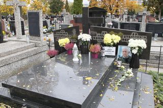 Tak wygląda grób byłego posła Jerzego Dziewulskiego