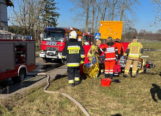 Przyczepa spłonęła po wybuchu butli z gazem