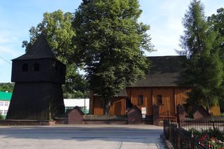 To niewielka małopolska wieś. Kiedyś przechodziła przez nią słynna galicyjska kolej 