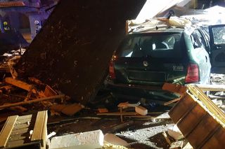 Pijani 18-latkowie staranowali stragany na Podhalu. Potem zabrali tablice rejestracyjne i wzięli nogi za pas