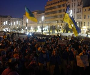 Manifestacja w trzecią rocznicę wybuchu wojny w Ukrainie