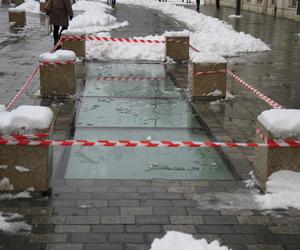 Okno czasu na lubelskim deptaku jest obecnie zabezpieczone taśmą