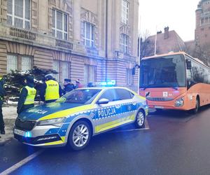 Sprawdzą autokary, prędkość i będą rozmawiać o profilaktyce. Policja gotowa na ferie