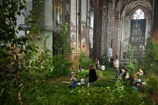 Leśna w gotyckim kościele