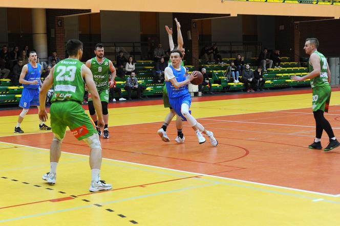 Orka Iława Basketball-AZS UWM Olsztyn 55:66. Ostatni mecz w Iławie, ale będą jeszcze 3