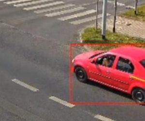 Sieradz. Nietrzeźwa 32-latka prowadziła auto. Siedziała na leżącym mężczyźnie [ZDJĘCIA].