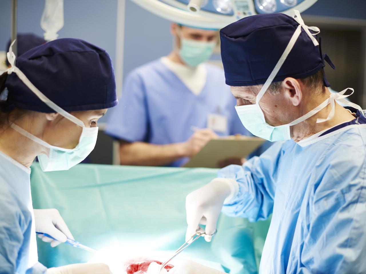O transplantologii rozmawiali w Poznaniu uczniowie z 32 wielkopolskich szkół.