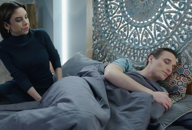 M jak miłość. Olek (Maurycy Popiel), Aneta (Ilona Janyst)