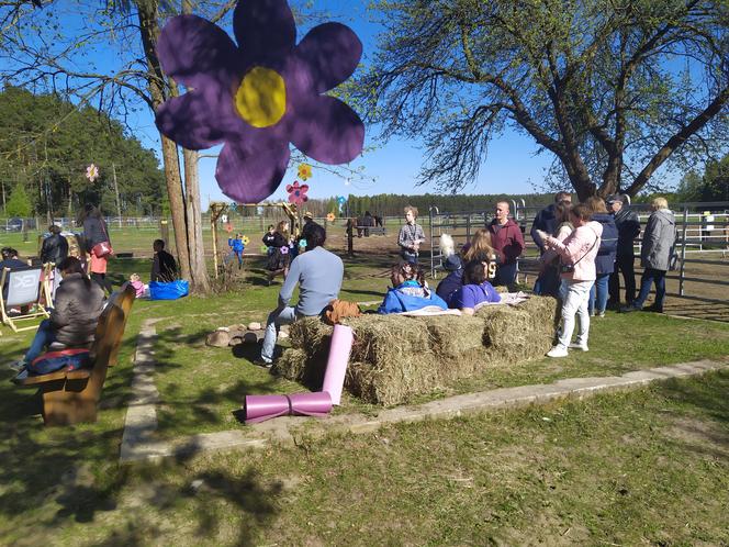 Fotorelacja z rodzinnego pikniku charytatywnego dla zwierząt z okazji I Dnia Konia w Łukówcu - 30.04.2023