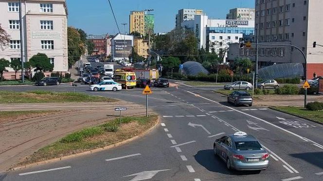 Karambol w centrum Bydgsozczy. Ruch w stronę centrum zablokowany